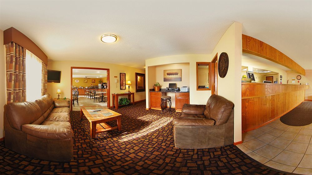 Super 8 By Wyndham Clive Ia Motel Kültér fotó